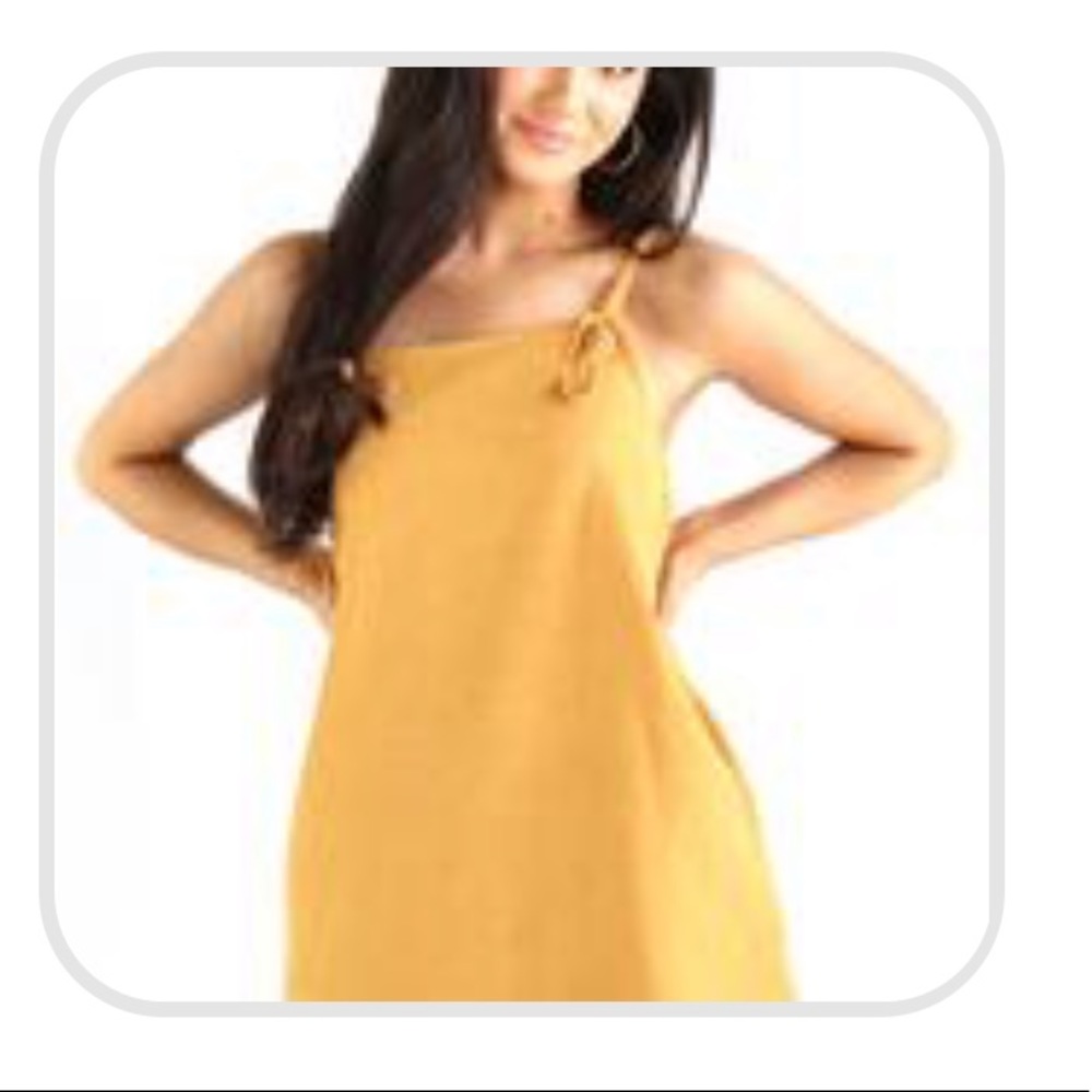 NWOT Little yellow dress with pockets!!